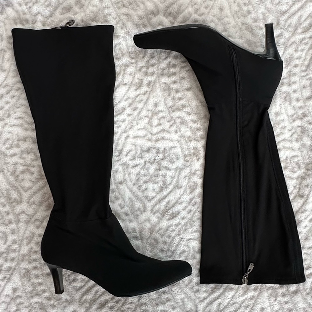 Tahari TA-PAYTON Black Over the Knee Boots Sleek Streamlined Design Stretch 8.5M